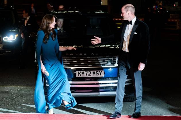 . 30 11 2023. London, United Kingdom. Prince William and Kate Middleton, the Prince and Princess of Wales, at the Royal Variety Performance in London.  xi-Imagesx xPoolx IIM-24850-0028