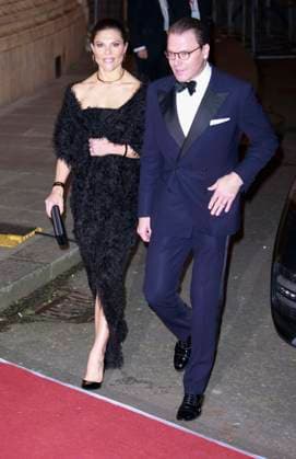 . 30 11 2023. London, United Kingdom. Crown Princess Victoria and Prince Daniel of Sweden arriving at the Royal Variety Performance in London.  xi-Imagesx IIM-24850-0044