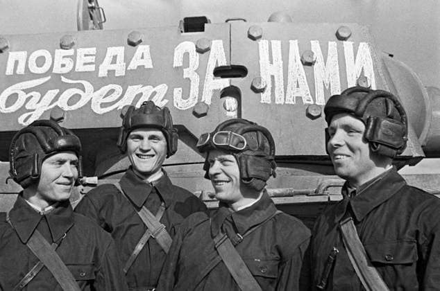 Armor regiment of Stalin Military Academy 662694 10.09.1941 Members of the armor regiment of the Stalin Military Academy of Mechanization and Motorization before leaving for the front, Moscow, June 1941. Anatoliy Garanin Sputnik Moscow region Russia  Copyright: xAnatoliyxGaraninx