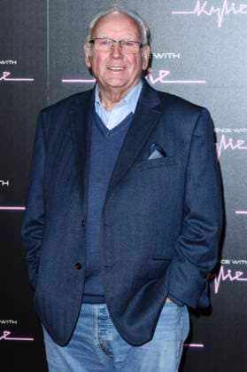 Pete Waterman arriving for the An Audience with Kylie concert at the Royal Albert Hall London, 01 12 2023 Foto:xS.xVasx xFuturexImagex audience_3204