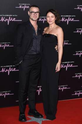 Matt Willis with wife Emma Willis arriving for the An Audience with Kylie concert at the Royal Albert Hall London, 01 12 2023 Foto:xS.xVasx xFuturexImagex audience_3319
