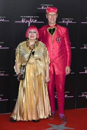 Zandra Rhodes and Andrew Logan arriving for the An Audience with Kylie concert at the Royal Albert Hall London, 01 12 2023 Foto:xS.xVasx xFuturexImagex audience_3384