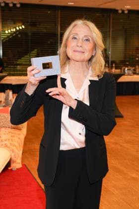 Performer Maren Kroymann at the Daffne Award Ceremony of the German Academy for Television on 2 12 2023 in Berlin Daffne Award Ceremony 2023 in Berlin