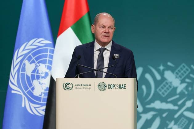 News Themen der Woche KW48 News Bilder des Tages German Chancellor Olaf Scholz speaks during the High-Level Segment for Heads of State and Government session at the United Nations climate summit in Dubai, on Saturday, December 2, 2023.  DUB2023120220 COP28 xUNxClimatexChange