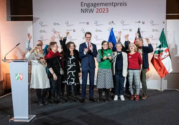 04 12 2023 Düsseldorf NRW Minister President Hendrik Wüst presents the NRW 2023 Civic Engagement Award With the NRW Civic Engagement Award, the state government, together with the North Rhine-Westphalia Foundation fo
