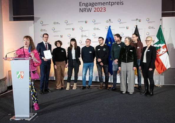 04 12 2023 Düsseldorf NRW Minister President Hendrik Wüst awards the NRW 2023 Civic Engagement Prize The NRW Civic Engagement Prize is awarded by the state government together with the North Rhine-Westphalia Foundation for Nature