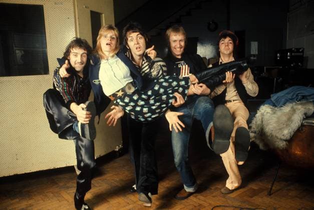 BRITISH BAND WINGS, FEATURING PAUL MCCARTNEY. BRITISH BAND WINGS, FEATURING PAUL MCCARTNEY., Credit:LONDON FEATURES Avalon  Copyright: xLONDONxFEATURESx xAvalonx OBIT_Denny_Laine_dies_79_550976694