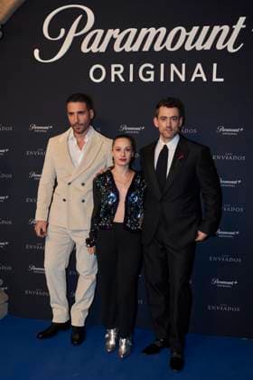 Los Enviados Tv Series Premiere December 5, 2023, Mexico City, Mexico: (L-R) Miguel Angel Silvestre, Assira Abbate, Luis Gerardo Mendez attend the blue carpet of ˜Los Enviados™ Tv Series premiere. at Teatro Helenico. on December 5, 2023 in Mexico City, Mexico. ( Photo by Jaime Nogales Eyepix Group) Copyright: xJaimexNogales xEyepixxGroupx JN_05122023_106679