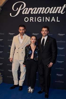 Los Enviados Tv Series Premiere December 5, 2023, Mexico City, Mexico: (L-R) Miguel Angel Silvestre, Assira Abbate, Luis Gerardo Mendez attend the blue carpet of ˜Los Enviados™ Tv Series premiere. at Teatro Helenico. on December 5, 2023 in Mexico City, Mexico. ( Photo by Jaime Nogales Eyepix Group) Copyright: xJaimexNogales xEyepixxGroupx JN_05122023_106681