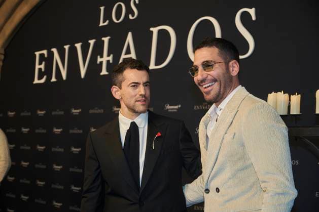 Los Enviados Tv Series Premiere December 5, 2023, Mexico City, Mexico: Miguel Angel Silvestre and Luis Gerardo Mendez attend the blue carpet of ˜Los Enviados™ Tv Series premiere. at Teatro Helenico. on December 5, 2023 in Mexico City, Mexico. ( Photo by Jaime Nogales Eyepix Group) Copyright: xJaimexNogales xEyepixxGroupx JN_05122023_106695