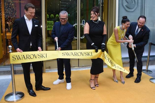 NEW YORK, NY- DECEMBER 6: Ashley Graham at the opening and ribbon cutting ceremony for Swarovski on Fifth in New York City on December 6, 2023. Copyright: xMediaPunchx