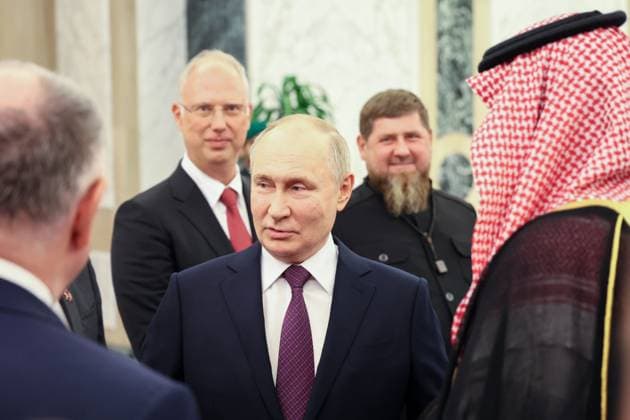 SAUDI ARABIA, RIYADH - DECEMBER 6, 2023: Russia s President Vladimir Putin (C) and Saudi Arabia s Crown Prince and Prime Minister Mohammed bin Salman (R) during a meeting. Sergei Savostyanov TASS  65517766