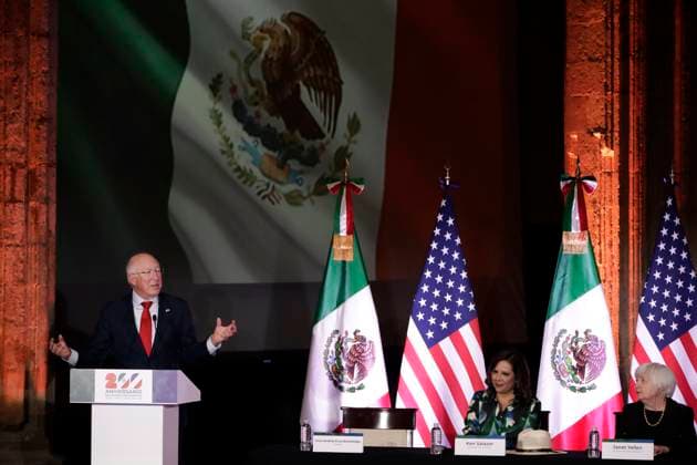 Janet Yellen, Secretary of the Treasury of the United States visits Mexico December 6, 2023, Mexico City, Mexico: US Treasury Secretary Janet Yellen with US Ambassador Ken Salazar; Senator of Mexico, Gina Cruz Blackledge during the presentation of the commemorative coin of 200 years of Diplomatic Relations Mexico - United States in a ceremony at the Interactive Museum of Economy in Mexico City. on December 6, 2023 in Mexico City, Mexico (Photo by Luis Barron Eyepix Group). Copyright: xLuisxBarronx xEyepixxGroupx LB_20231206-9