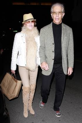 EXCLUSIVE Jane Fonda and Richard Perry spend the festive period together, enjoying a meal out in Los Angeles 48773, LOS ANGELES, CALIFORNIA - Sunday December 26 2010. EXCLUSIVE Jane Fonda and Richard Perry spend the festive period together, enjoying a meal out in Los Angeles. Fonda and Perry are rumoured to be getting married after a reported announcement to friends at a private dinner party. , Credit:Anthony PacificCoastNews.com Avalon USA, Los Angeles  Copyright: xAnthonyxPacificCoastNews.comx xAvalonx 0518785103