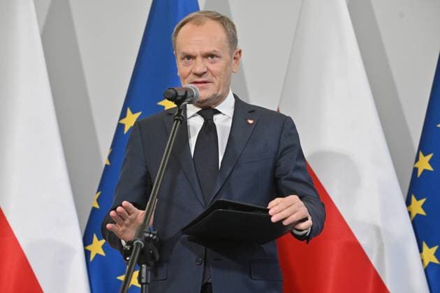 RECORD DATE NOT STATED 08.12.2023 WARSZAWA SPOTKANIE DONALDA TUSKA Z KANDYDATAMI NA MINISTROW NOWY RZAD SPOTKANIE RZADU N Z DONALD TUSK FOT DAMIAN BURZYKOWSKI NEWSPIX.PL NEWSPIX.PL --- Newspix.pl 08 12 2023 WARSAW. DONALD TUSK MEETING WITH CANDIDATES FOR MINISTER. NEW GOVERNMENT - GOVERNMENT MEETING IN POLAND  DB081223_037