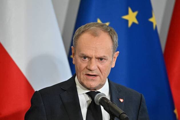 News Bilder des Tages RECORD DATE NOT STATED 08.12.2023 WARSZAWA SPOTKANIE DONALDA TUSKA Z KANDYDATAMI NA MINISTROW NOWY RZAD SPOTKANIE RZADU N Z DONALD TUSK FOT DAMIAN BURZYKOWSKI NEWSPIX.PL NEWSPIX.PL --- Newspix.pl 08 12 2023 WARSAW. DONALD TUSK MEETING WITH CANDIDATES FOR MINISTER. NEW GOVERNMENT - GOVERNMENT MEETING IN POLAND  DB081223_051