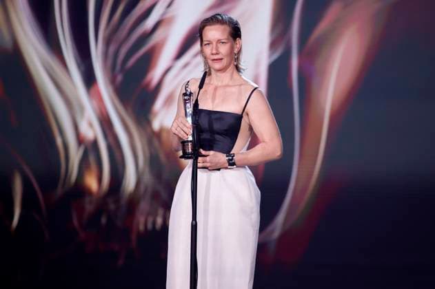 Bilder des Jahres 2023, Entertainment 12 Dezember Sandra Hüller bei der Verleihung des 36. Europäischen Filmpreises in der Arena Berlin. Berlin, 09.12.2023 *** Sandra Hüller at the presentation of the 36 European Film Awards in the Arena Berlin Berlin, 09 12 2023 Foto:xS.xGabschx xFuturexImagex efp2023_3293