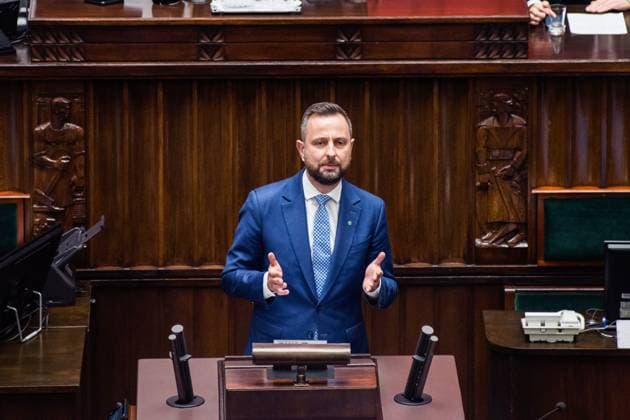 Polish parliament elects Donald Tusk as PM in Warsaw - 11 Dec 2023 Wladyslaw Kosiniak-Kamysz, leader of the Polish People s Party (PSL) speaks during the session of the Lower House of Parliament. Poland s parliament has voted in favour of Donald Tusk as the country s new prime minister. 248 MPs voted in favour, while 201 voted against. Tusk, a well-known figure on the European stage, previously served as Poland s prime minister between 2007 and 2014. He is also a former president of the European Council and former head of the centre-right European People s Party (EPP). It comes nearly two months after Poland s election, where a coalition of opposition parties won the most seats. The conservative government of Mateusz Morawiecki has lost a Copyright: xAttilaxHusejnowx xSOPAxImagesx AHUSEJNOW 7117