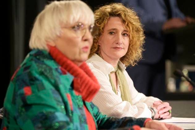 Entertainment Themen der Woche KW50 Claudia Roth und Tricia Tuttle bei der Pressekonferenz zur Vorstellung der neuen Berlinale-Leitung im Gropius Bau. Berlin, 12.12.2023 *** Claudia Roth and Tricia Tuttle at the press conference for the presentation of the new Berlinale management at the Gropius Bau Berlin, 12 12 2023 Foto:xF.xKernx xFuturexImagex tuttle_roth_3209
