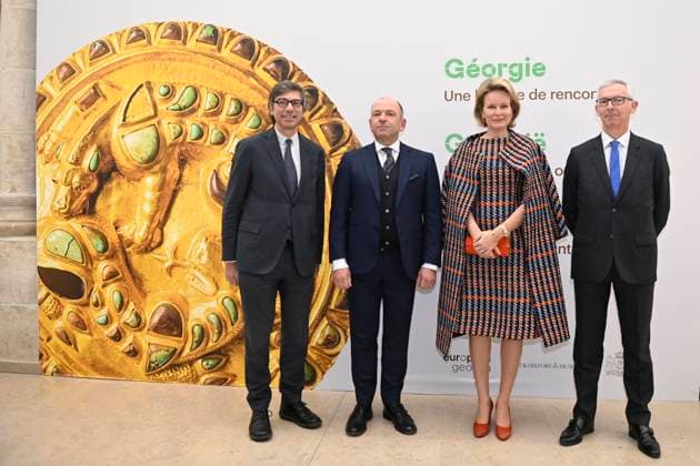Entertainment Bilder des Tages HRH Queen Mathilde Visits Georgia: a story of encounters Exhibition BRUSSELS, BELGIUM - DECEMBER 12 :Her Majesty the Queen visits the exhibition Georgia: a history of encounters at the Musée d Art et d Histoire in Brussels. This heritage exhibition is part of Europalia Georgia and highlights the country s art, culture and history. Queen Mathilde of Belgium pictured on DECEMBER 12, 2023 in Brussels, Belgium, 12 12 2023 Brussels Belgium  Copyright: xPhilipxReynaersx