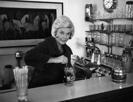 Doris Day At Home Actress Doris Day preparing a smoothie at her home Los Angeles, CA USA  Copyright: xLeoxFuchsx R0027-Day