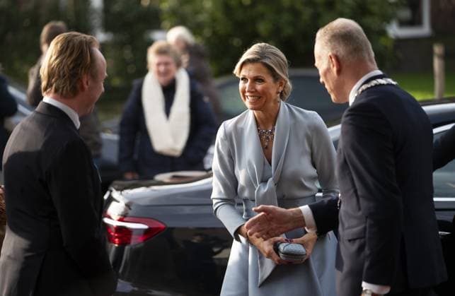 BUSSUM - Queen Maxima arrives for recordings for the Christmas Music Gala 2023 of the More Music in the Classroom foundation, recorded and broadcast by AVROTROS. ANP JEROEN JUMELET netherlands out - belgium out  Copyright: xx x486270605x originalFilename: 486270605.jpg