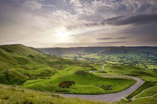 A beautiful view of Mam Tor, Peak District, Derbyshire, England, UK 34693 RECORD DATE NOT STATED