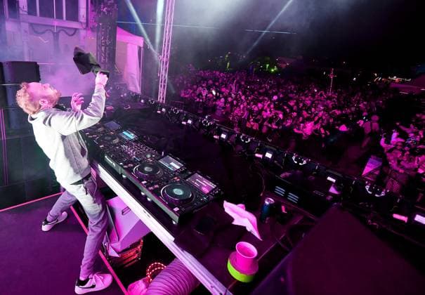December 15, 2023, Olympic Valley, CA, USA: Rusko performs during Day 1 of the 2023 Tahoe Live Music Festival at Palisades Tahoe on December 15, 2023 in Olympic Valley, CA. Olympic Valley USA - ZUMAs181 20231215_zea_s181_007 Copyright: ximageSPACEx