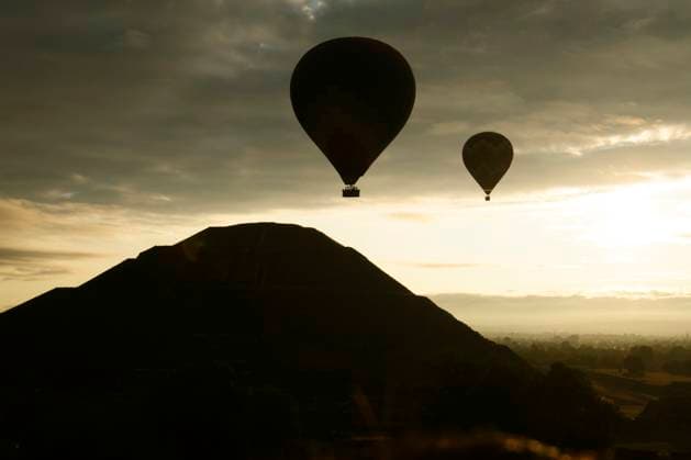 December 16, 2023, Mexico City, Teotihuacan, Mexico: The largest balloon on the entire continent was launched at dawn at the emblematic Archaeological center of the Pyramids of TeotihuacoÂ¡n, in Mexico. TeotihuacoÂ¡n, also known as the land of the Gods, was the landscape to observe from the spectacular flight of one of the largest hot air balloons on the continent..The Mexican company Al Sol Globos started with this gigantic model, the N-500 balloon that will be part of its fleet. Mexico City Mexico - ZUMAn296 20231216_zip_n296_002 Copyright: xJorgexNunezx