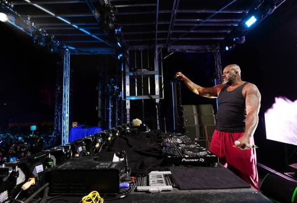 December 16, 2023, Olympic Valley, CA, USA: DJ Diesel - Shaquille O Neal performs during Day 2 of the 2023 Tahoe Live Music Festival at Palisades Tahoe on December 16, 2023 in Olympic Valley, CA. Olympic Valley USA - ZUMAs181 20231216_zea_s181_034 Copyright: ximageSPACEx