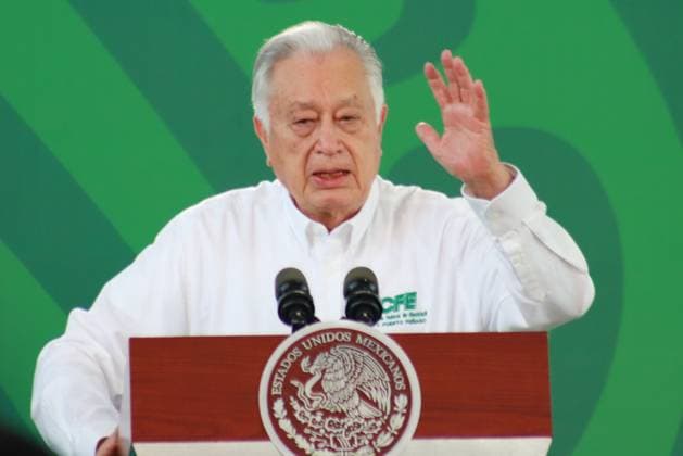 December 20, 2023, Acapulco, Mexico: Manuel Bartlett, director of the Federal Energy Commission speaks during the Mexican President Lopez Obrador briefing conference. on December 20, 2023. In Acapulco, Guerrero. Acapulco Mexico - ZUMAe321 20231220_zia_e321_077 Copyright: xCarlosxSantiagox