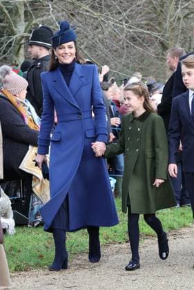 . 25 12 2023. Sandringham , United Kingdom. UK Royals at the Christmas Day church service in Sandringham, United Kingdom. Picture by Stephen Lock i-Images  xStephenxLockx xi-Imagesx IIM-24899-0009
