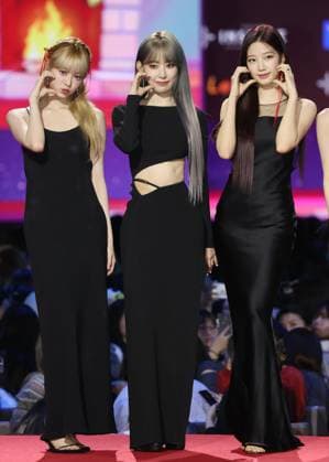 S. Korean girl group Le Sserafim S. Korean girl group Le Sserafim South Korean girl group Le Sserafim poses for a photo during the 2023 SBS Music Awards in Incheon, west of Seoul, on Dec. 25, 2023. (Yonhap) 2023-12-26 11:35:02 < 1980-2023 YONHAPNEWS AGENCY. .> ÀÎo±¤¿ª½Ã EDITORIAL USE ONLY  Copyright: xx PYH2023122605560034400 YonhapxNewsx yonphotos226551
