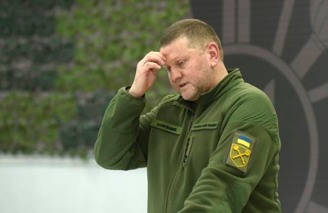 Ukraine Confirms Retreat To Outskirts Of Town Claimed By Moscow Commander-in-Chief of the Armed Forces of Ukraine, General Valerii Zaluzhnyi holds a press conference in Kyiv, capital of Ukraine, December 26, 2023. Ukraine s commander-in-chief said on Tuesday his forces had pulled back to the outskirts of the town of Maryinka, a day after Moscow claimed full control of the key town. Photo by Kaniuka Ruslan Ukrinform ABACAPRESS.COM Kyiv Ukraine  Copyright: xRuslanxKaniuka Ukrinform ABACAx