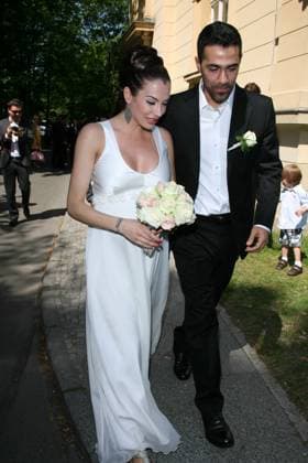 Hochzeit von Bushido (33 Anis Mohamed Youssef Ferchichi) und seine schwangere Freundin Anna-Maria Lagerblom (30) im Standesamt Berlin-Zehlendorf. Hochzeitsfeier im Restaurant Fischerhütte am Schlachtensee in Zehlendorf. Copyright: xJamesxColdreyx