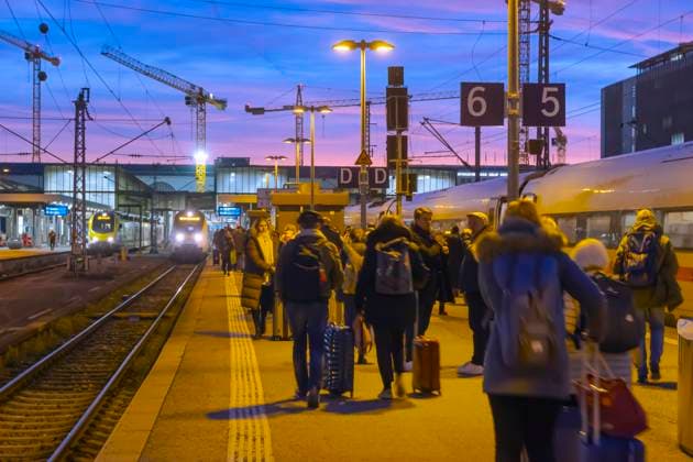 Stuttgart main station in the evening 27 12 2023 Stuttgart, Baden Württemberg, Germany, Europe