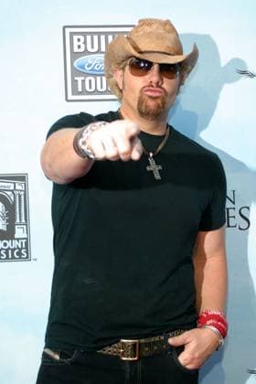 Premiere of Broken Bridges - Nashville 7 September 2006 - Nashville, Tennessee - Toby Keith. Broken Bridges Premiere held at Ryman Auditorium. This is Toby Keith s first lead in a major motion picture. Photo Credit: Randi Radcliff AdMedia Nashville TN United States EDITORIAL USE ONLY  Copyright: xRandixRadcliff AdMediax RandixRadcliffx admphotos109228