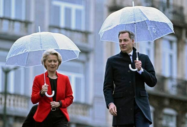 Inauguration of the life-sized logo of the Belgian Presidency BRUSSELS, BELGIUM - JANUARY 05 : Alexander De Croo, Prime Minister (Belgium) and Ursula von der Leyen, President of the European Commission pictured during the Inauguration of the life-sized logo of the Belgian Presidency on the staircase above the garden of Kunstberg by Commission President von der Leyen and Prime Minister De Croo on January 05, 2024 in Brussels, Belgium, 05 01 2024 Brussels Belgium  Copyright: xDidierxLebrunx