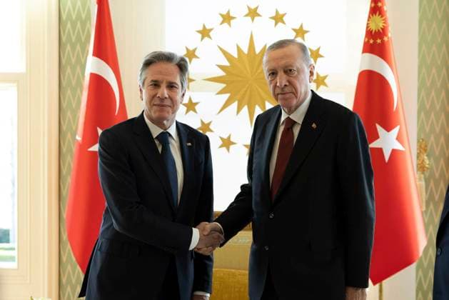 News Themen der Woche KW01 News Bilder des Tages January 6, 2024, Istanbul, Turkey: U.S Secretary of State Antony Blinken, left, is welcomed by Turkish Prime Minister Recep Tayyip Erdogan, right, before a bilateral meeting to discuss the crisis in the Gaza Strip, January 6, 2024 in Istanbul, Turkey. Istanbul Turkey - ZUMAp138 20240106_zaa_p138_002 Copyright: xChuckxKennedy U.SxStatex
