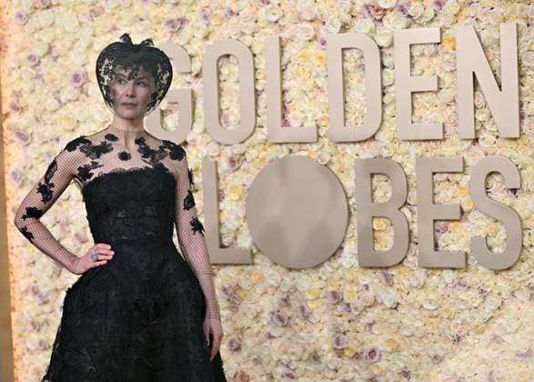 Actress Rosamund Pike arrives for the 81st annual Golden Globe Awards at the Beverly Hilton in Beverly Hills, California on Sunday, January 7, 2024.  LAP202401070071 CHRISxCHEW