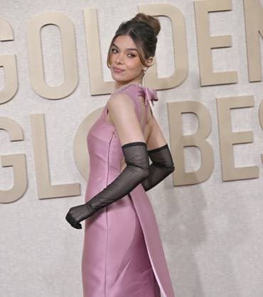 Actress Hailee Steinfeld arrives for the 81st annual Golden Globe Awards at the Beverly Hilton in Beverly Hills, California on Sunday, January 7, 2024.  LAP202401070080 CHRISxCHEW