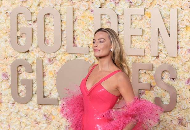 January 7, 2024, Beverly Hills, California, USA: Margot Robbie on the red carpet of the 81st Annual Golden Globe Awards on Sunday January 7, 2024 at the The Beverly Hilton Hotel in Beverly Hills, California. JAVIER ROJAS PI Beverly Hills USA - ZUMAp124 20240107_zaa_p124_023 Copyright: xJavierxRojasx