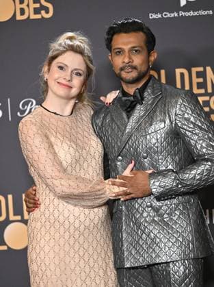 (L-R) Rose McIver and Utkarsh Ambudkar appear backstage during the 81st annual Golden Globe Awards at the Beverly Hilton in Beverly Hills, California on Sunday, January 7, 2024.  LAP202401070149 CHRISxCHEW