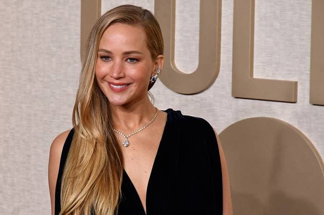 January 7, 2024, Beverly Hills, CA, USA: Jennifer Lawrence attends the 81st Annual Golden Globe Awards at The Beverly Hilton on January 07, 2024 in Beverly Hills, California. Beverly Hills USA - ZUMAs181 20240107_zea_s181_018 Copyright: xCxFlaniganx