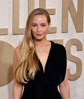 January 7, 2024, Beverly Hills, CA, USA: Jennifer Lawrence attends the 81st Annual Golden Globe Awards at The Beverly Hilton on January 07, 2024 in Beverly Hills, California. Beverly Hills USA - ZUMAs181 20240107_zea_s181_022 Copyright: xCxFlaniganx
