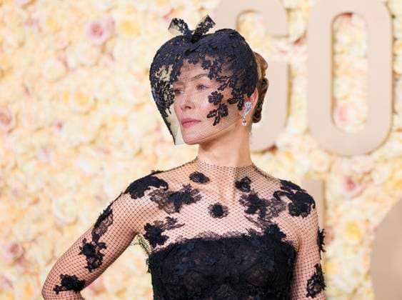 January 7, 2024, Beverly Hills, California, USA: Rosamund Pike on the red carpet of the 81st Annual Golden Globe Awards on Sunday January 7, 2024 at the Beverly Hilton Hotel in Beverly Hills, California. JAVIER ROJAS PI Beverly Hills USA - ZUMAp124 20240107_zaa_p124_090 Copyright: xJavierxRojasx
