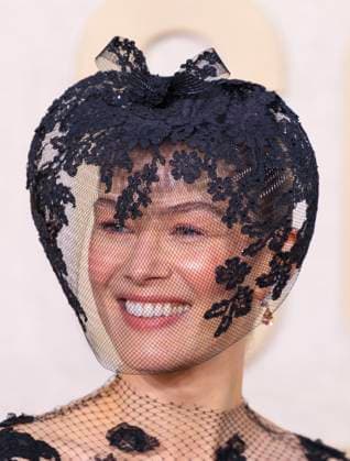 January 7, 2024, Beverly Hills, California, USA: Rosamund Pike on the red carpet of the 81st Annual Golden Globe Awards on Sunday January 7, 2024 at the Beverly Hilton Hotel in Beverly Hills, California. JAVIER ROJAS PI Beverly Hills USA - ZUMAp124 20240107_zaa_p124_095 Copyright: xJavierxRojasx