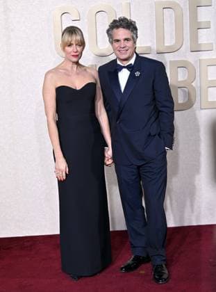 (L-R) Sunrise Coigney and Mark Ruffalo arrive for the 81st annual Golden Globe Awards at the Beverly Hilton in Beverly Hills, California on Sunday, January 7, 2024.  LAP202401070359 CHRISxCHEW