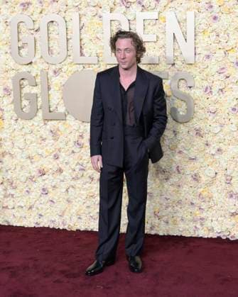 81st Annual Golden Globe Awards 07 January 2024 - Beverly Hills, California - Jeremy Allen White. 81st Annual Golden Globe Awards at The Beverly Hilton Hotel. Photo Credit: Billy Bennight AdMedia Beverly Hills California United States EDITORIAL USE ONLY  Copyright: xx BillyxBennightx admphotostwo870519