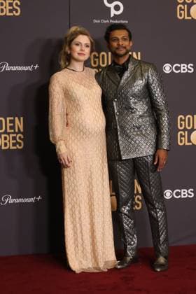 January 7, 2024, Beverly Hills, CA, USA: (L-R) Rose McIver and Utkarsh Ambudkar pose in the press room during the 81st Annual Golden Globe Awards at The Beverly Hilton on January 07, 2024 in Beverly Hills, California. Beverly Hills USA - ZUMAs181 20240107_zea_s181_298 Copyright: xCraSHx